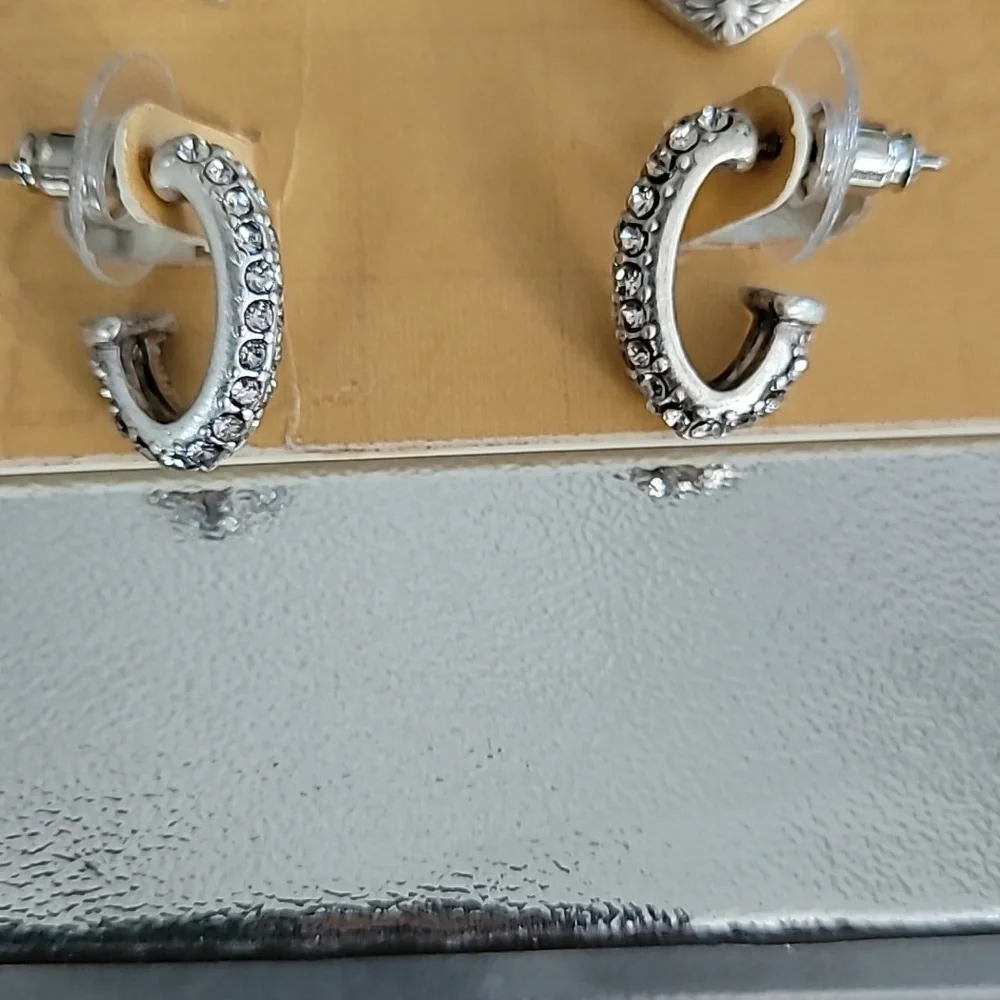 Patricia Nash heart trio earring set - Picture 4 of 5